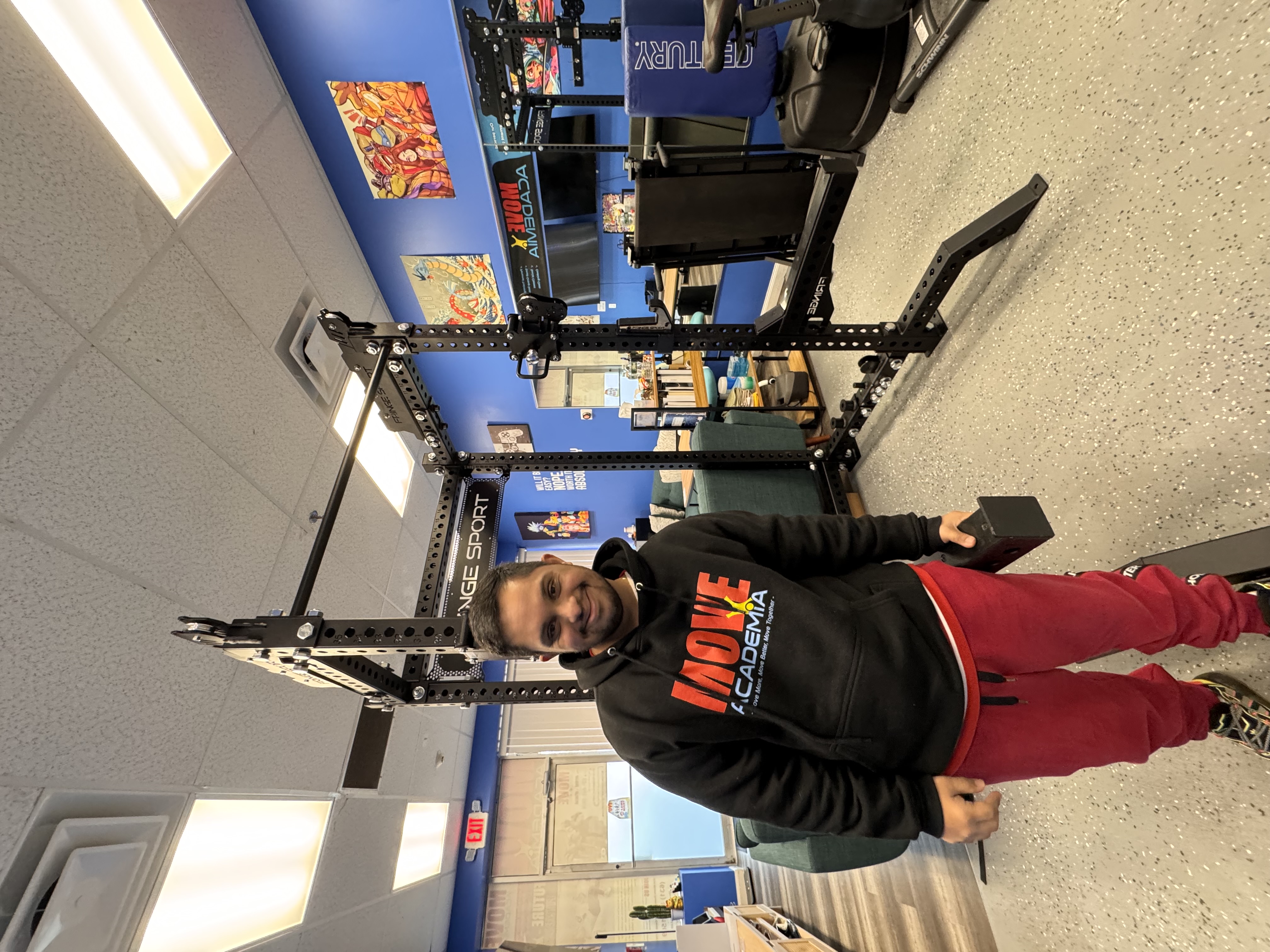 Move Academia member