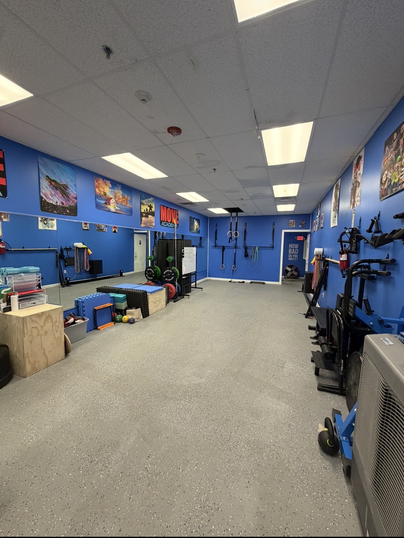 Move Academia training floor — clean, spacious, fully equipped